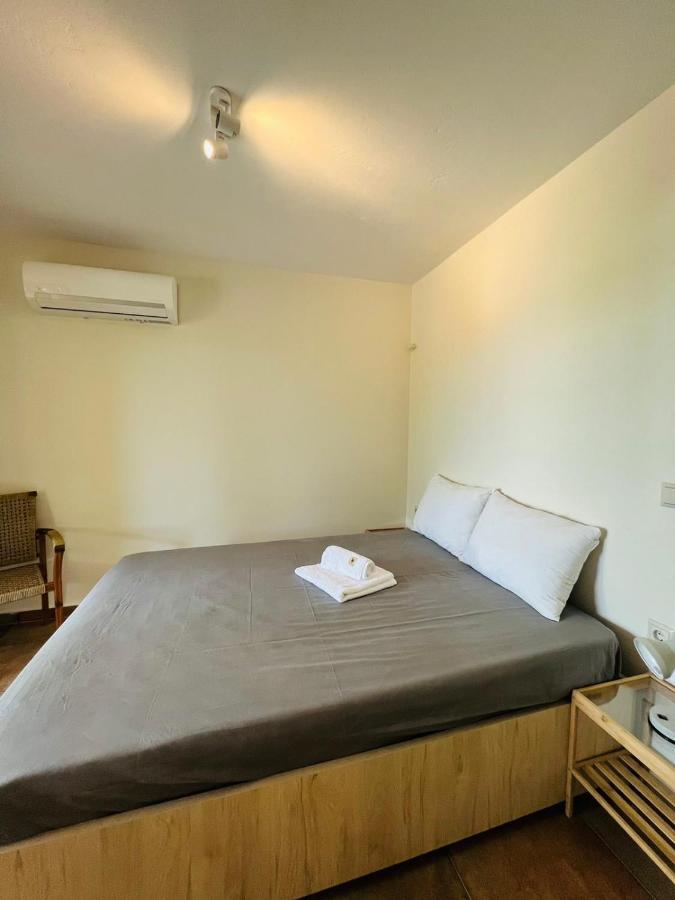 Gargarou Residences Kómboi Extérieur photo