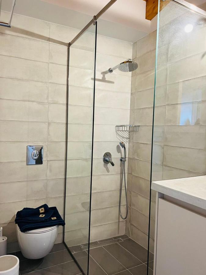 Gargarou Residences Kómboi Extérieur photo