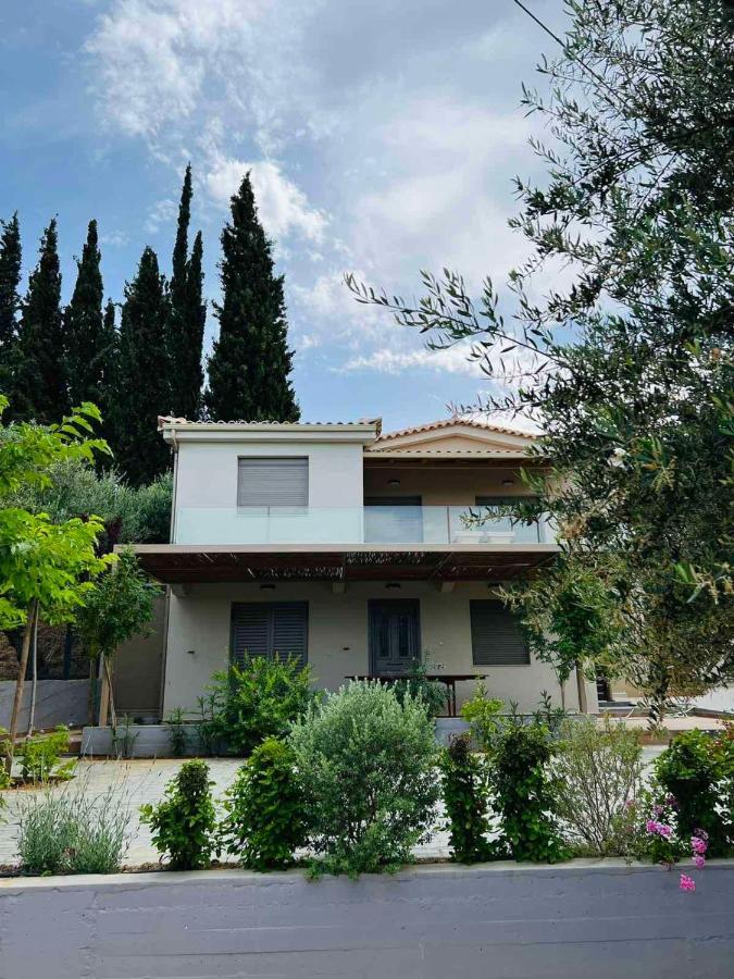 Gargarou Residences Kómboi Extérieur photo
