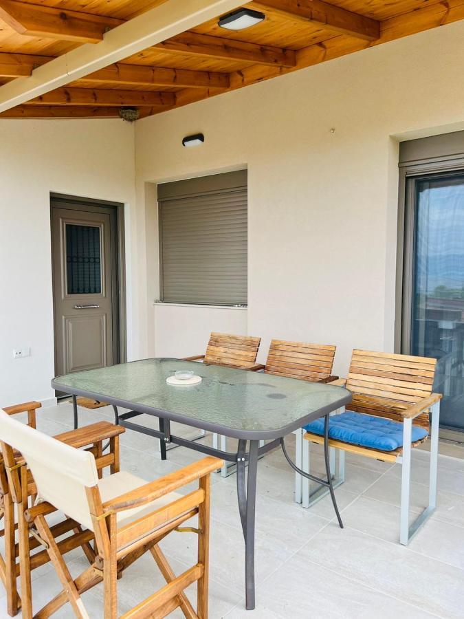 Gargarou Residences Kómboi Extérieur photo